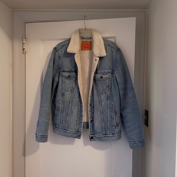 Levi's 90s Sherpa Trucker Jean Jacket - Picture 5 of 9